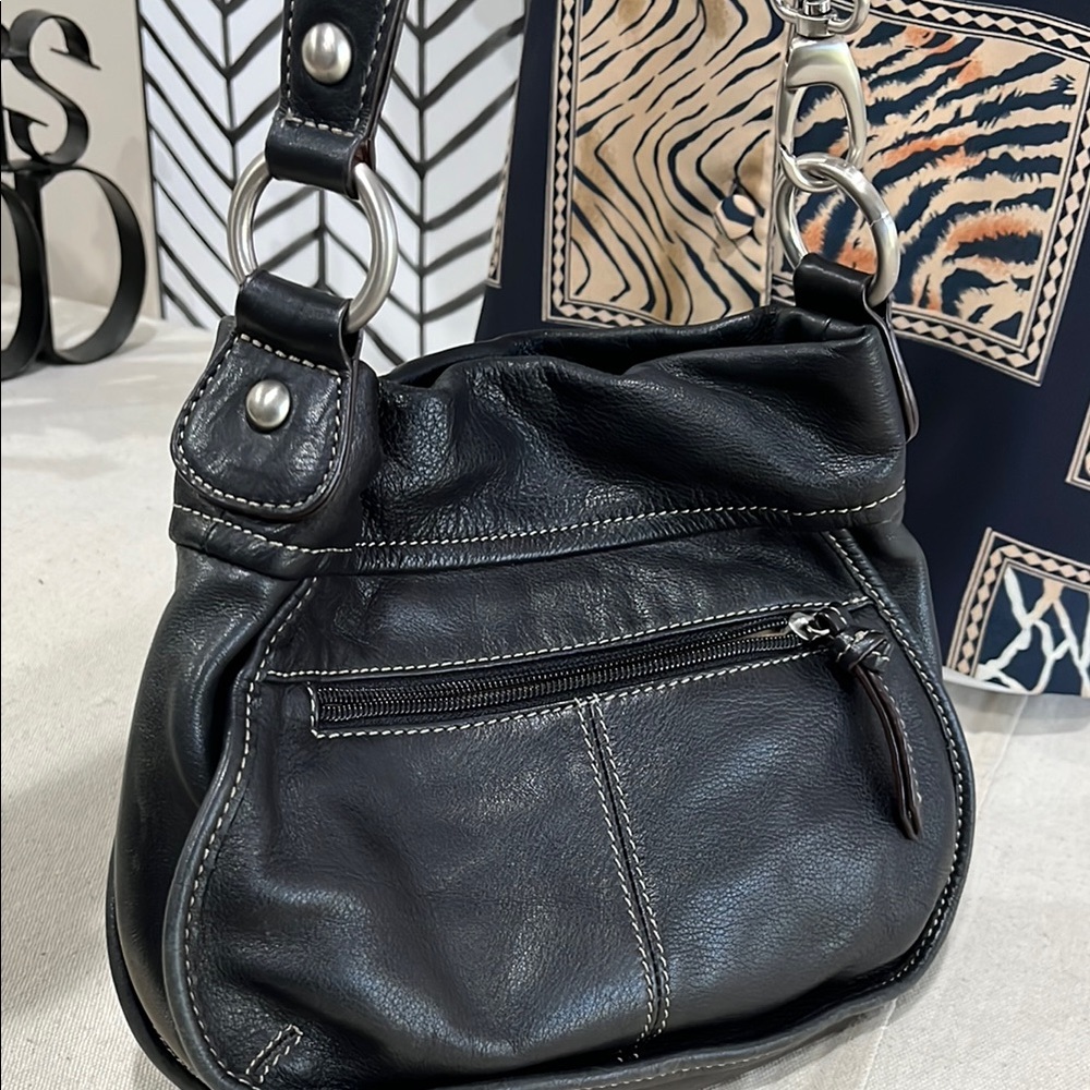 Clarks Black Leather Crossbody Bag - Picture 9 of 16